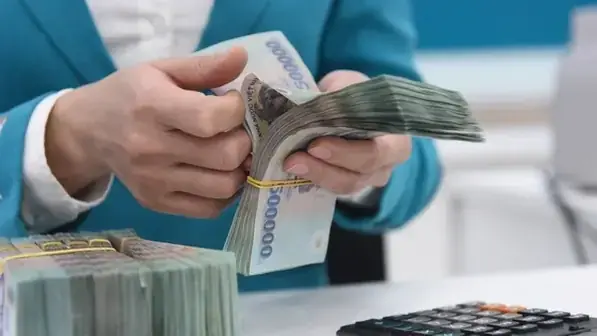 Lãi suất huy động 6 tháng tăng đến mốc 6,9%/năm